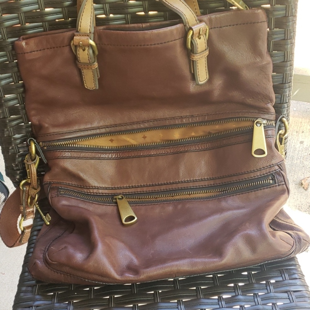 Fossil Explorer Crossbody Tote